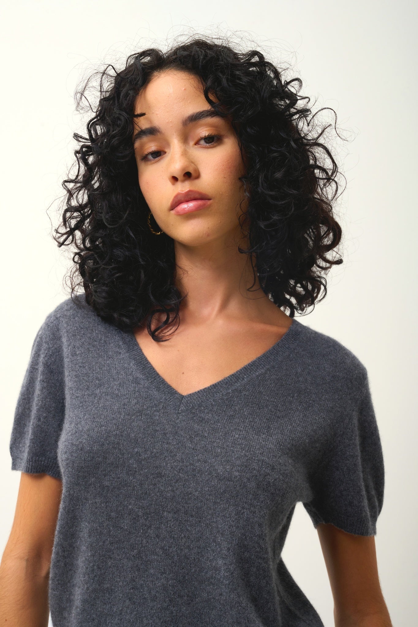 KALI thirt v-neck anthracite mottled 100% cashmere