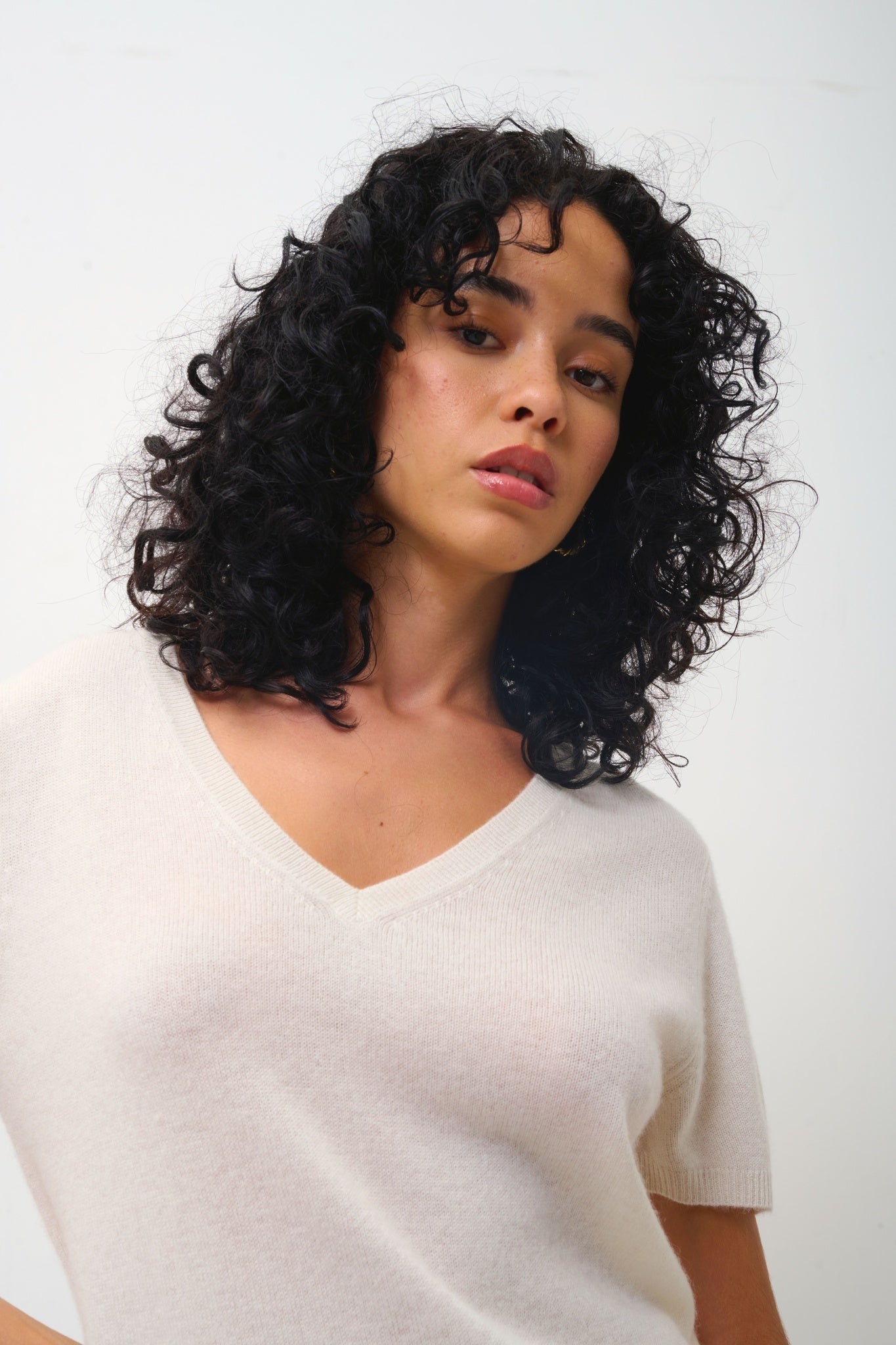 KALI ivory v-neck thirt 100% cashmere