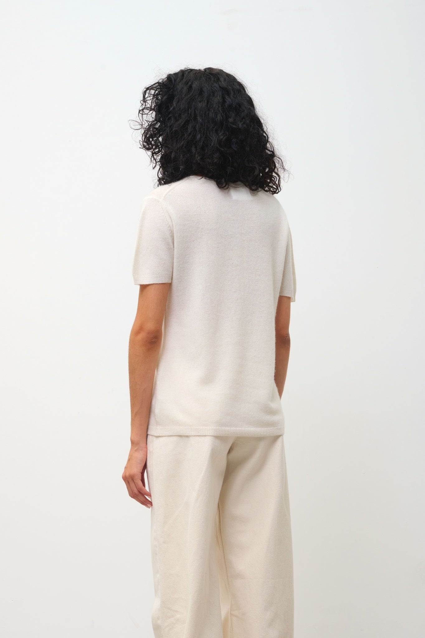 KALI ivory v-neck thirt 100% cashmere