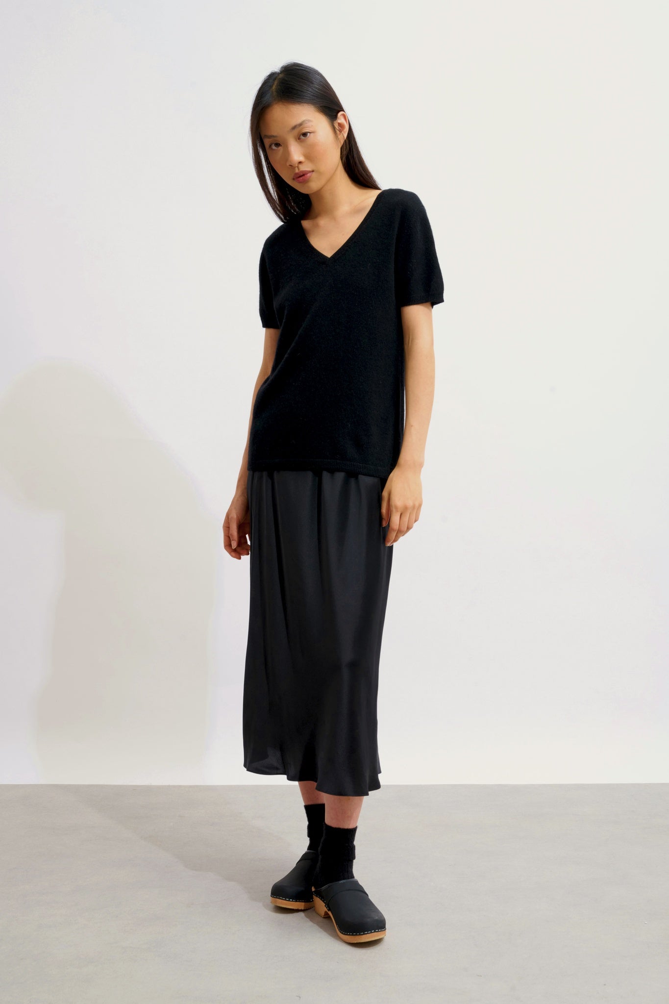 KALI thirt v-neck schwarz 100% Kaschmir