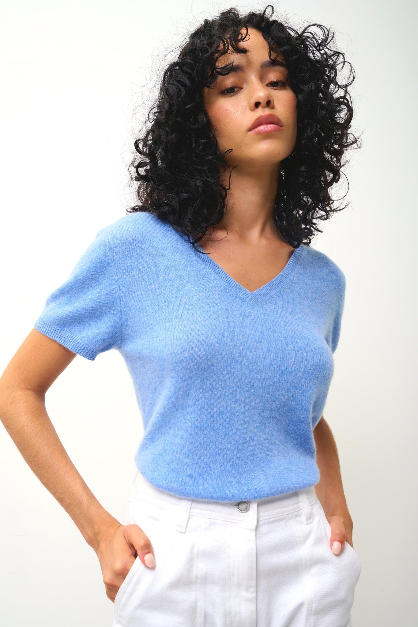 KALI thirt v-neck sky 100% cashmere