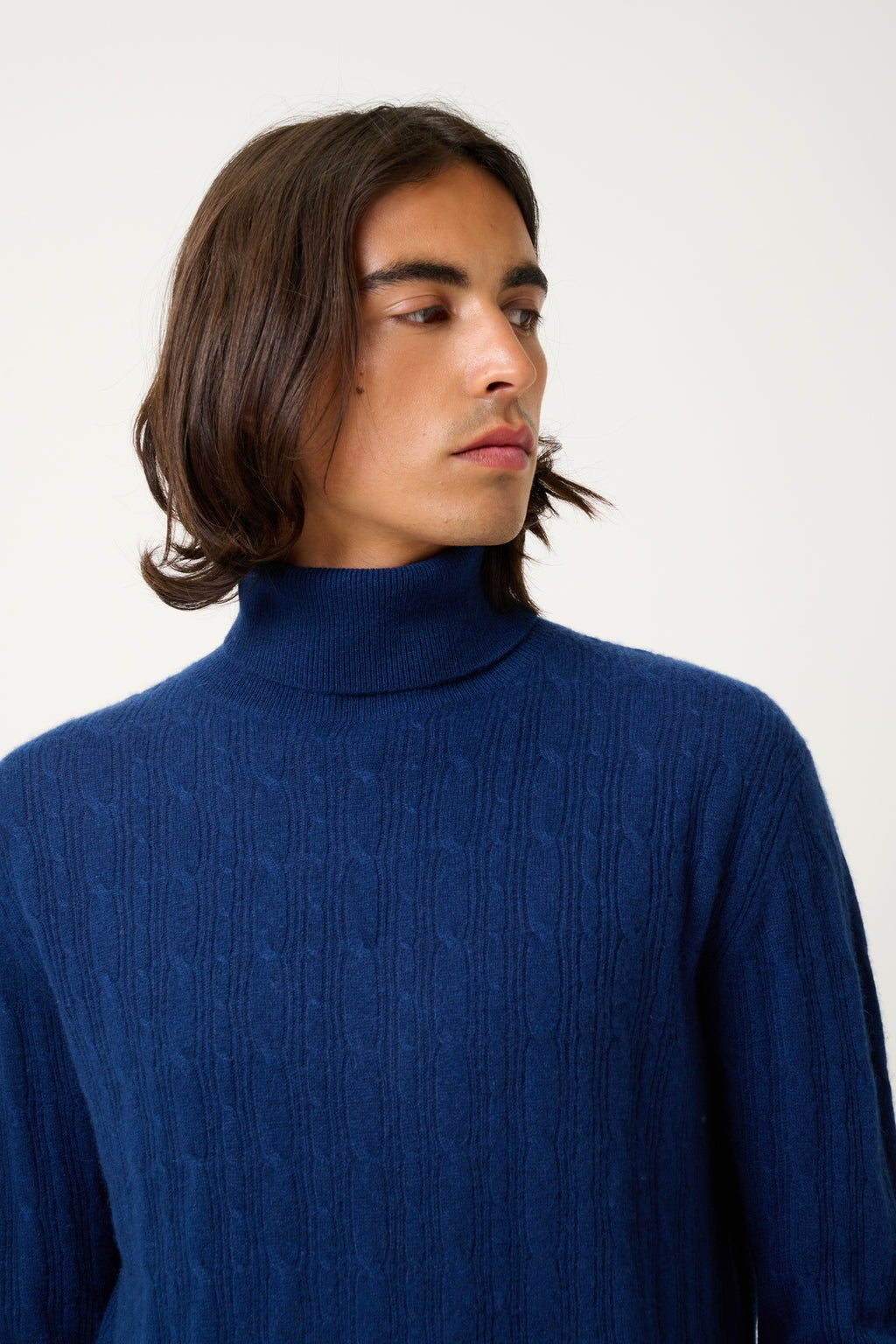 KONA pull col roulé minuit 100% cachemire