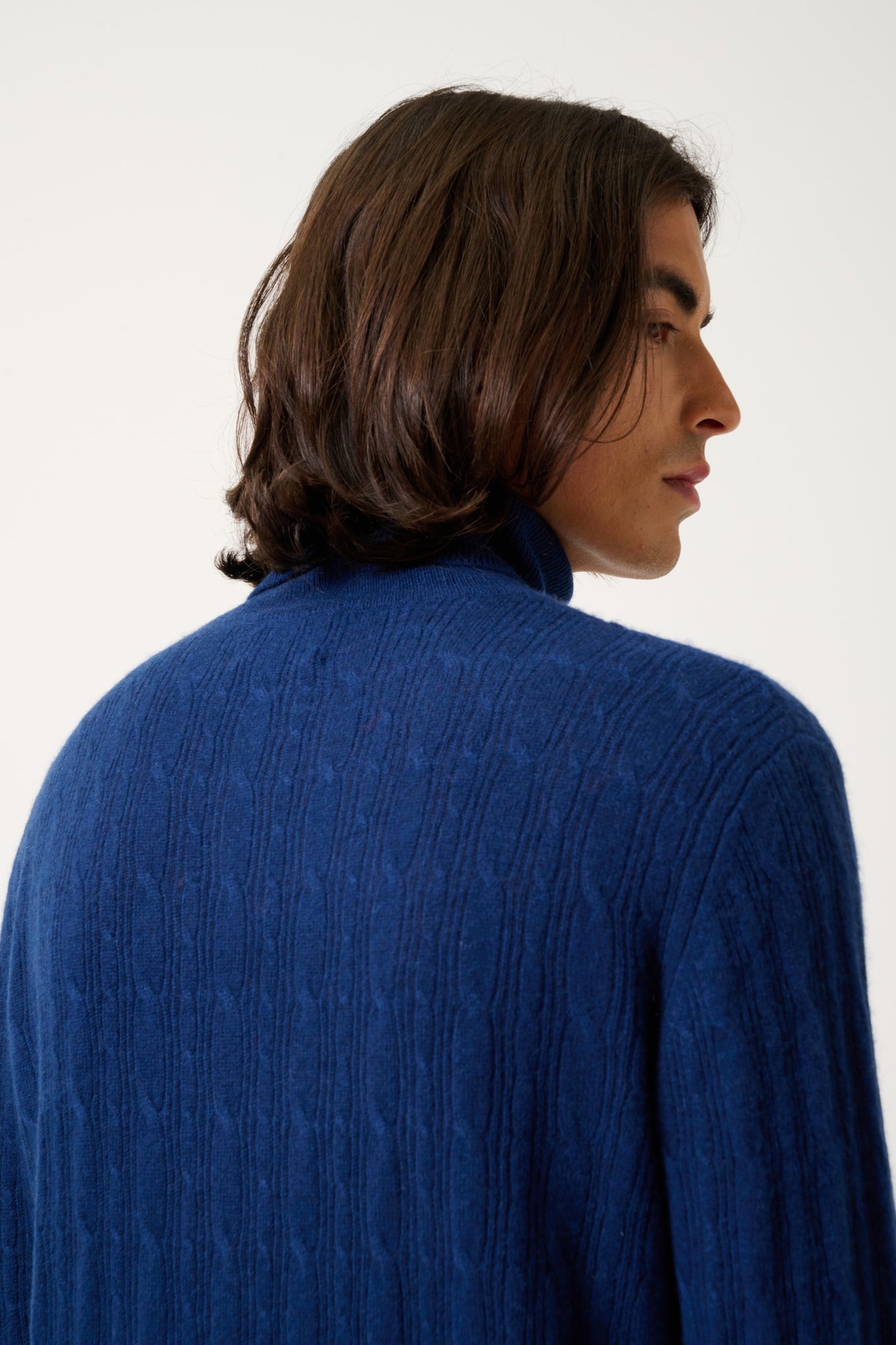 KONA pull col roulé minuit 100% cachemire