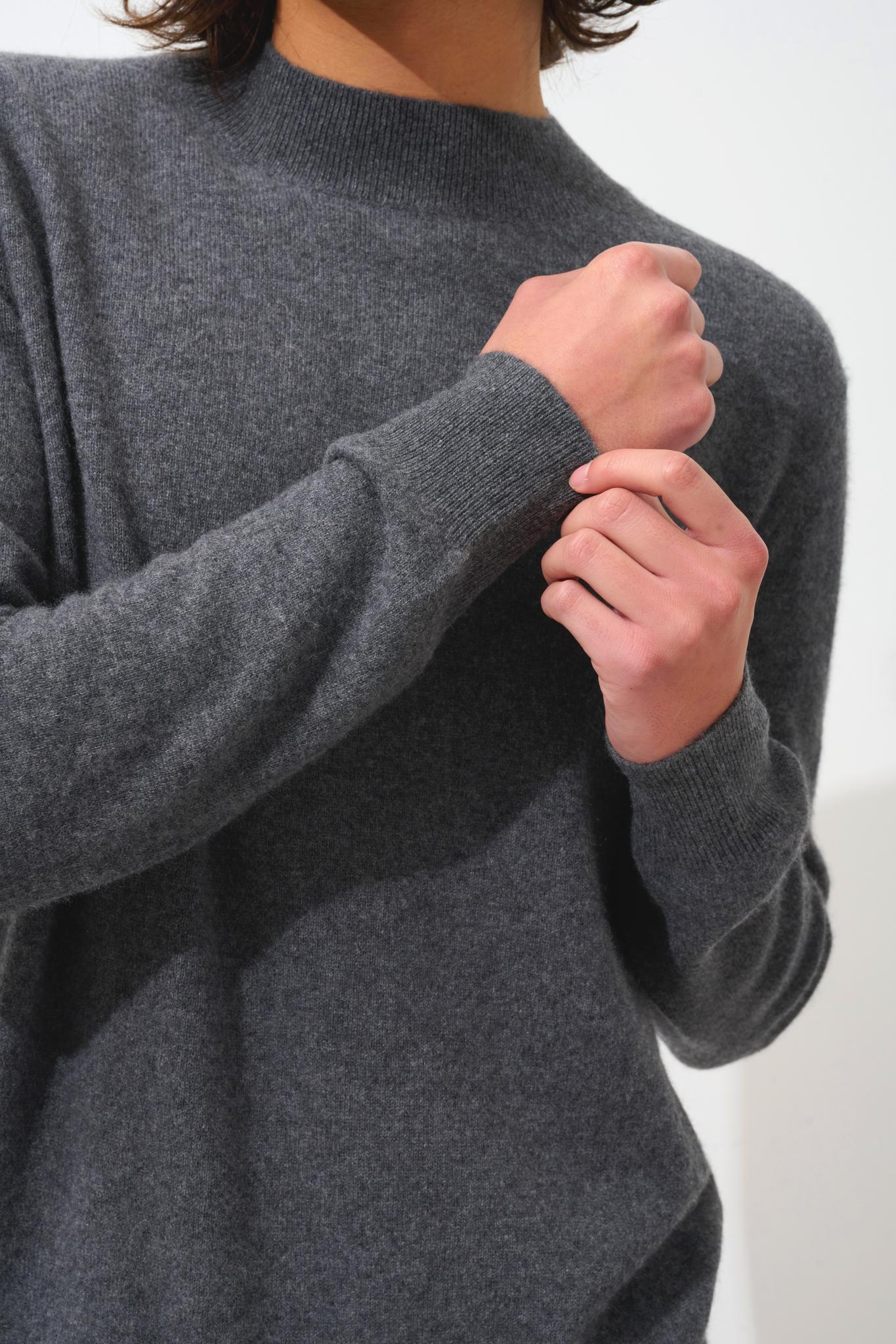 LASYA round-neck sweater anthracite mottled 100% cashmere