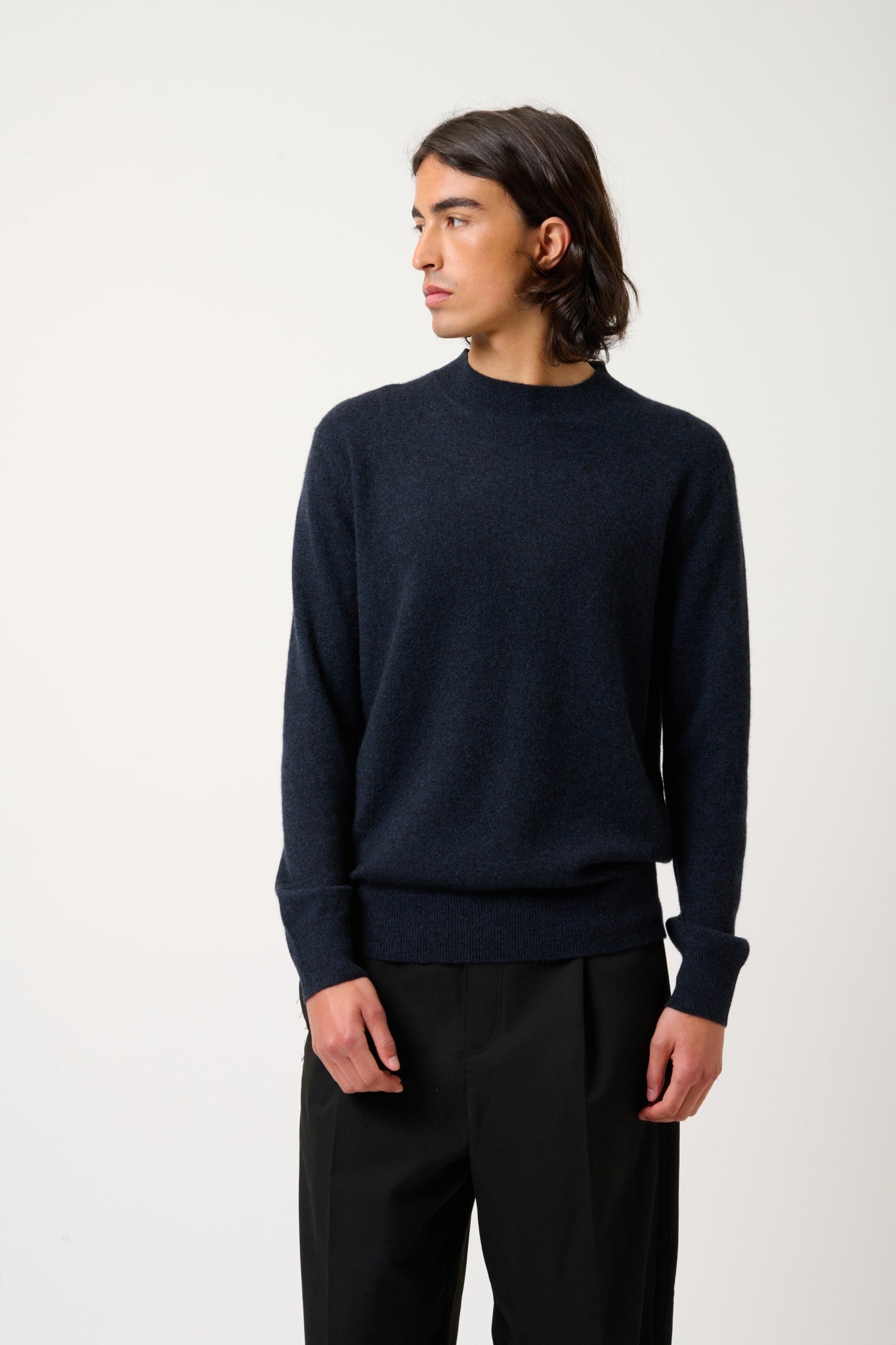 lasya pull col rond caviar 100% cachemire