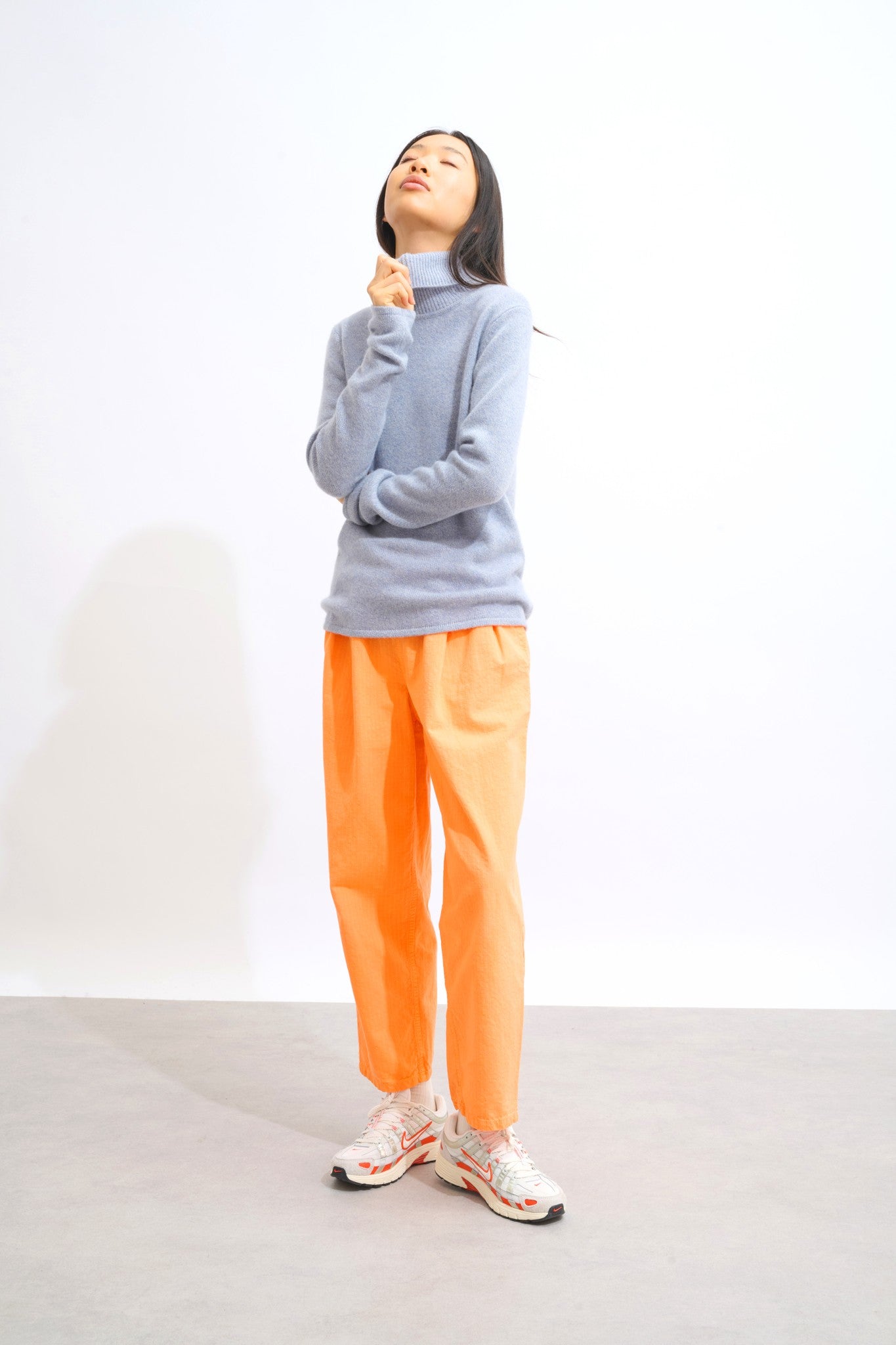 linda pull col roulé 4 fils bleu ivoire 100% cachemire