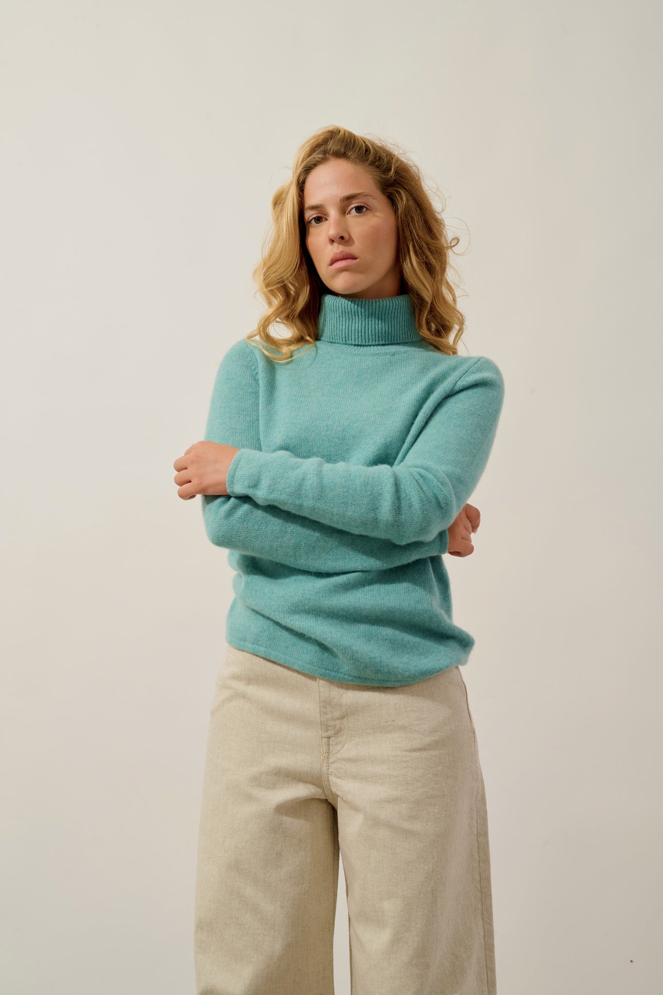 LINDA pull col roulé 4 fils vert chiné 100% cachemire