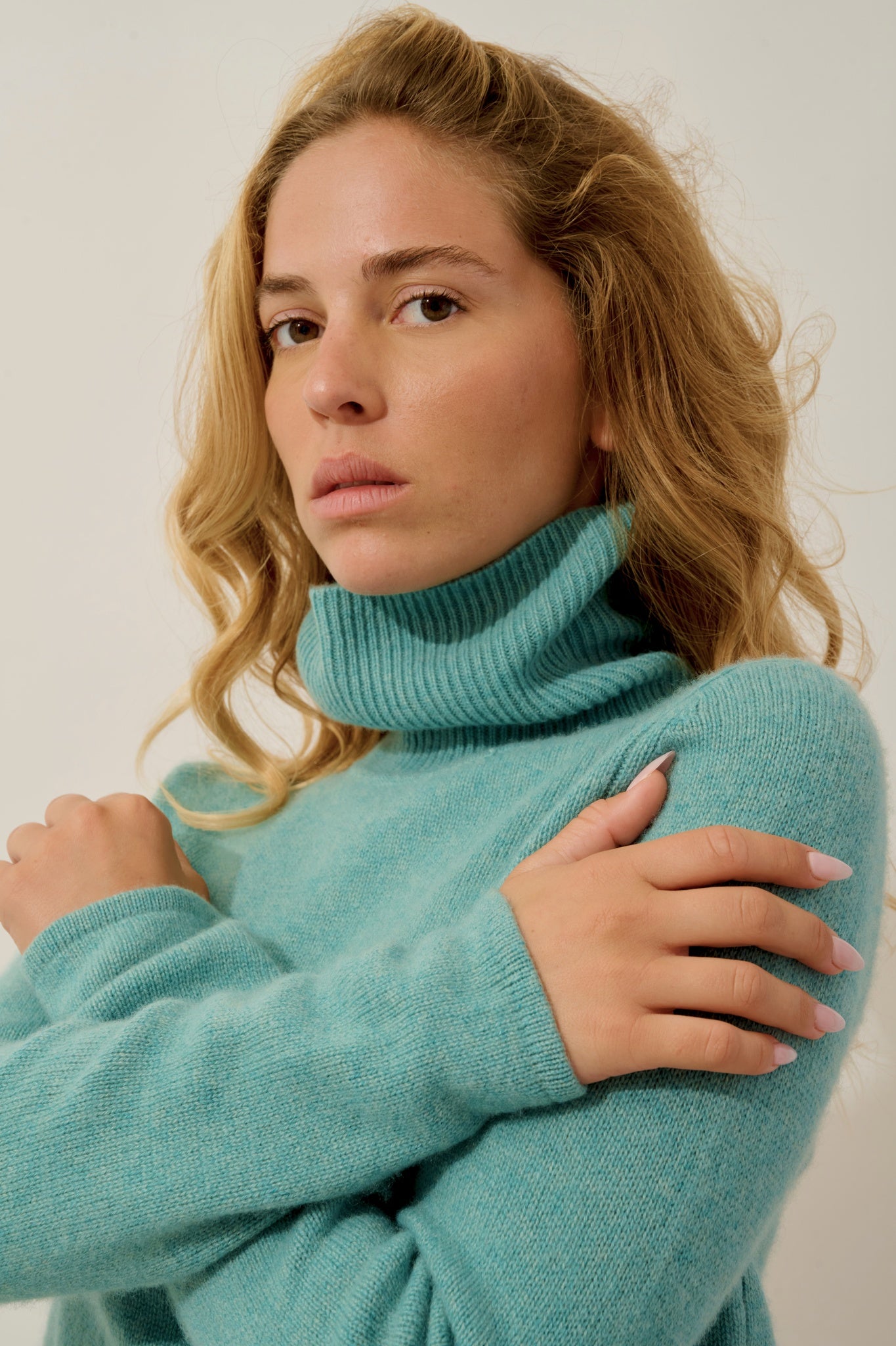 LINDA pull col roulé 4 fils vert chiné 100% cachemire