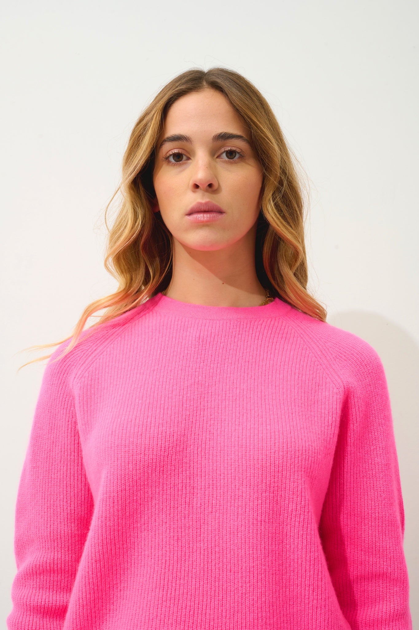 LUNÉA pull col rond rose fluo 100% cachemire