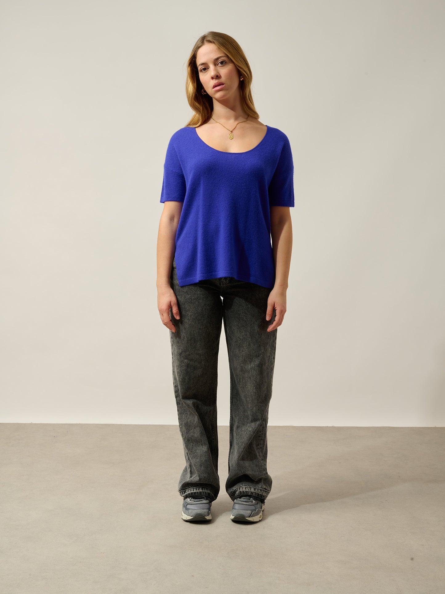 MAELYS Thirt Round-Neck Sweater, Indigo, 100% Cashmere