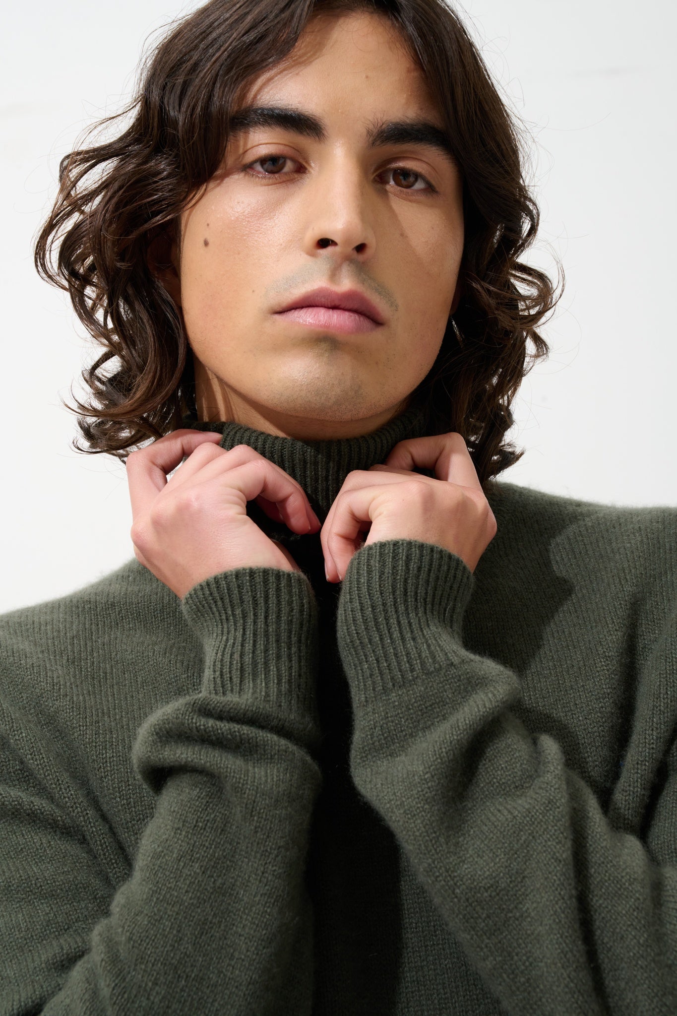 MARTIN 4-thread khaki turtleneck sweater 100% cashmere