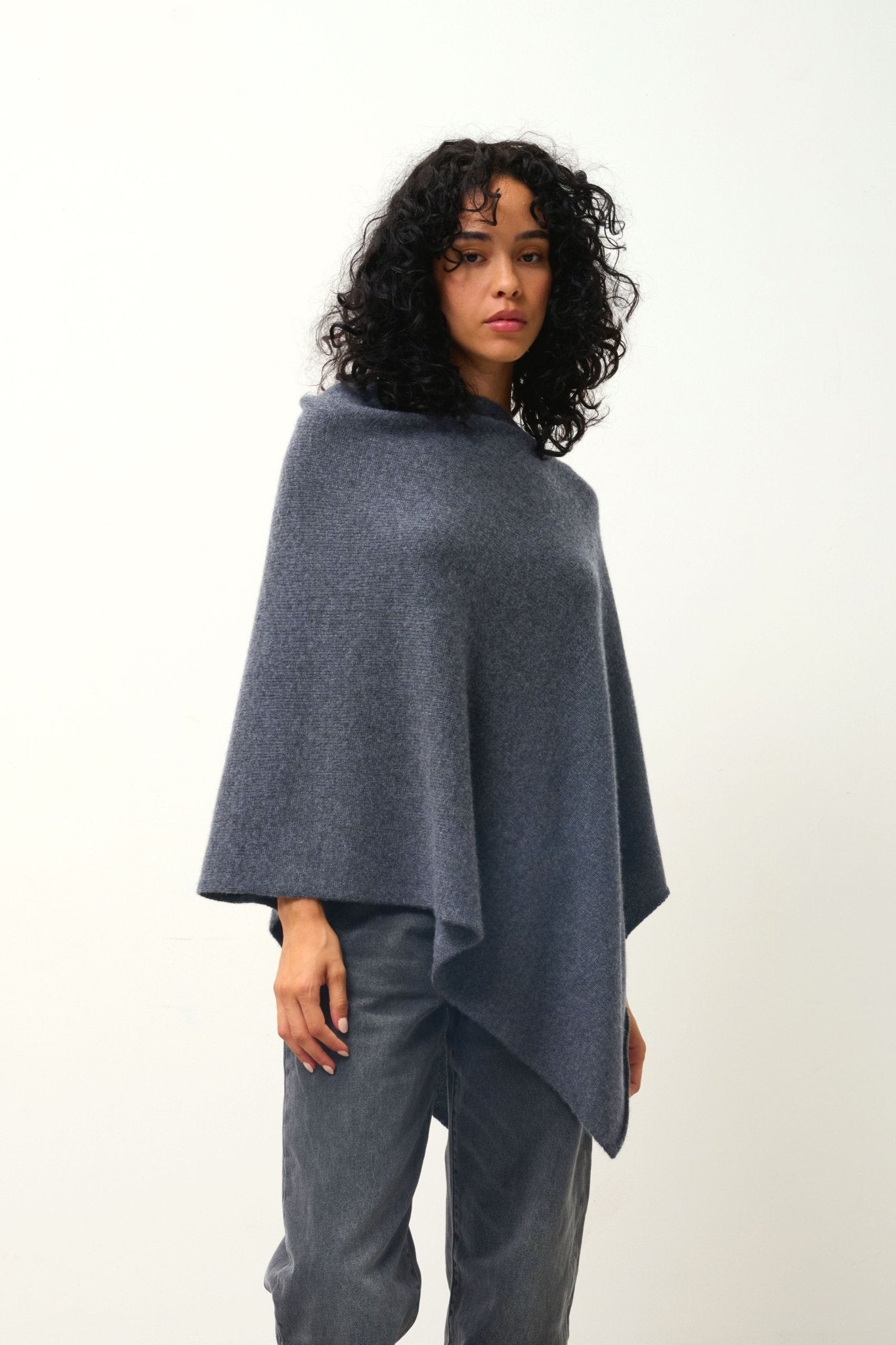 MERYL poncho 4 fils anthracite chiné 100% cachemire