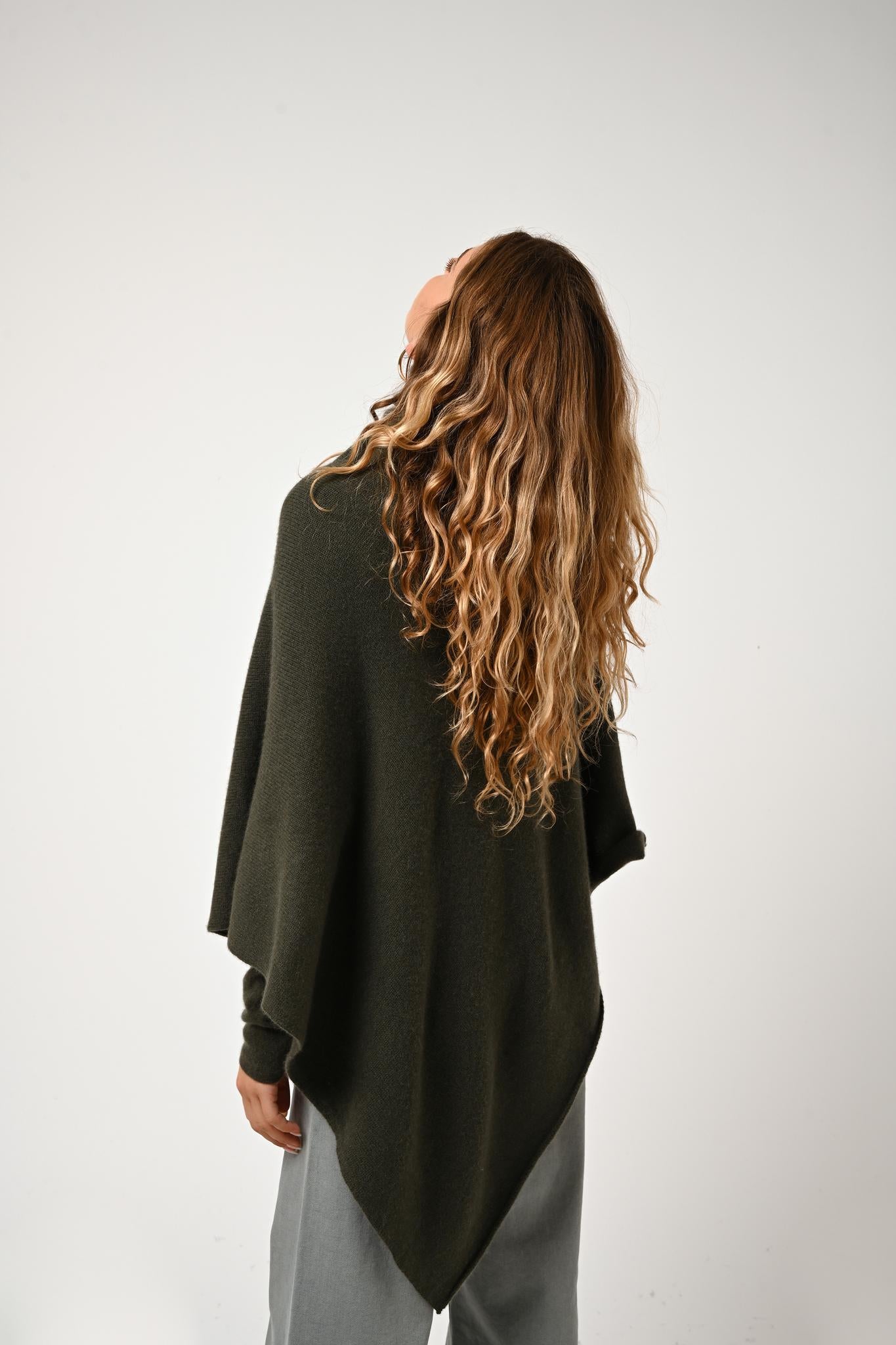 MERYL 4-fädiger Khaki-Poncho 100 % Kaschmir