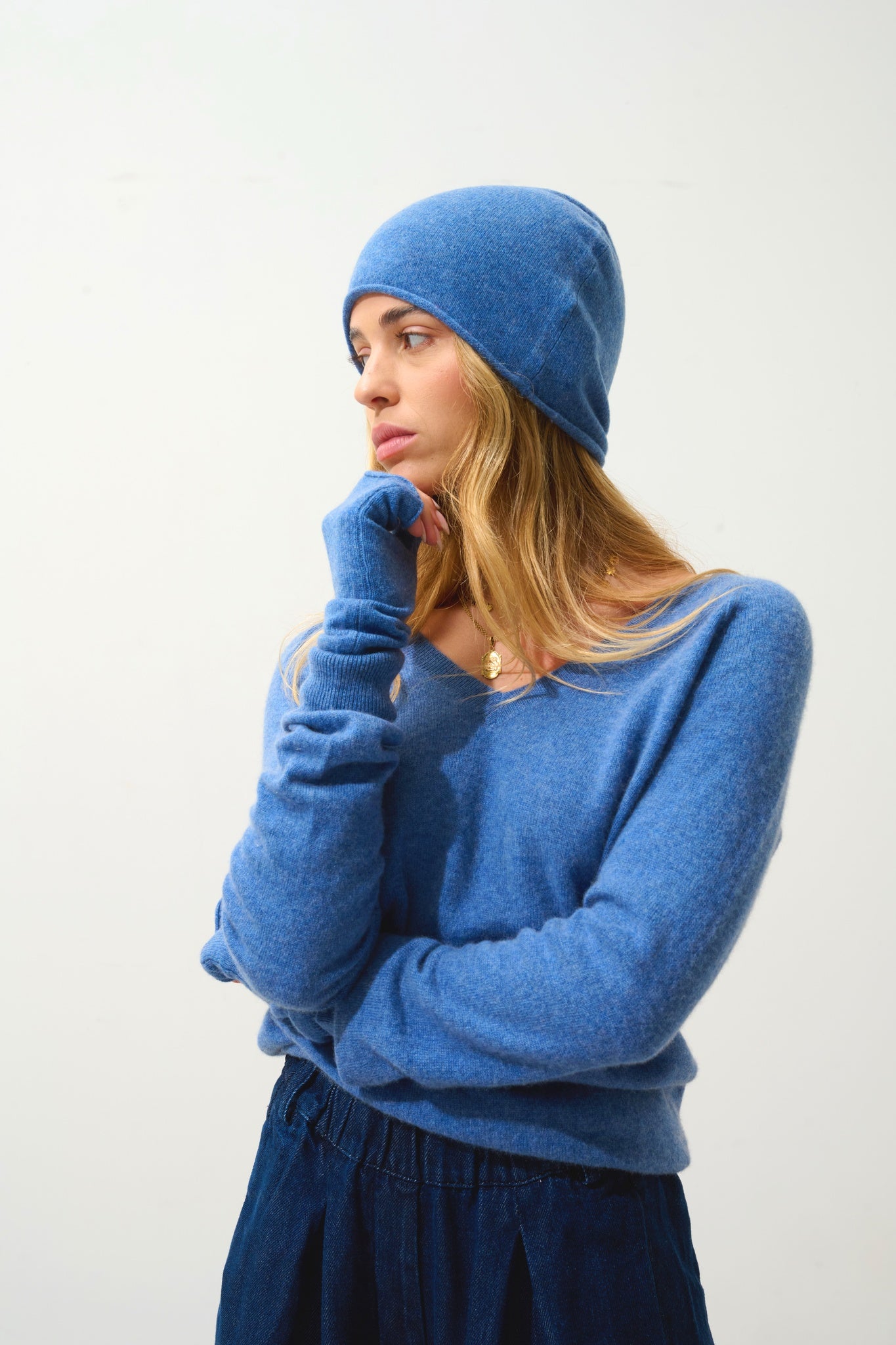 PINIER bonnet bleu denim 100% cachemire