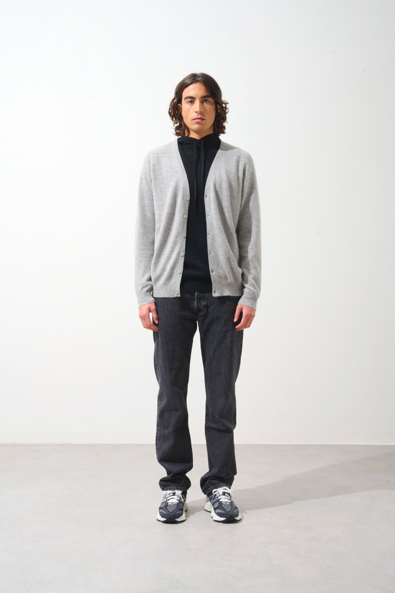 PIPA Strickjacke mit V-Ausschnitt wolkig meliert 100% Kaschmir