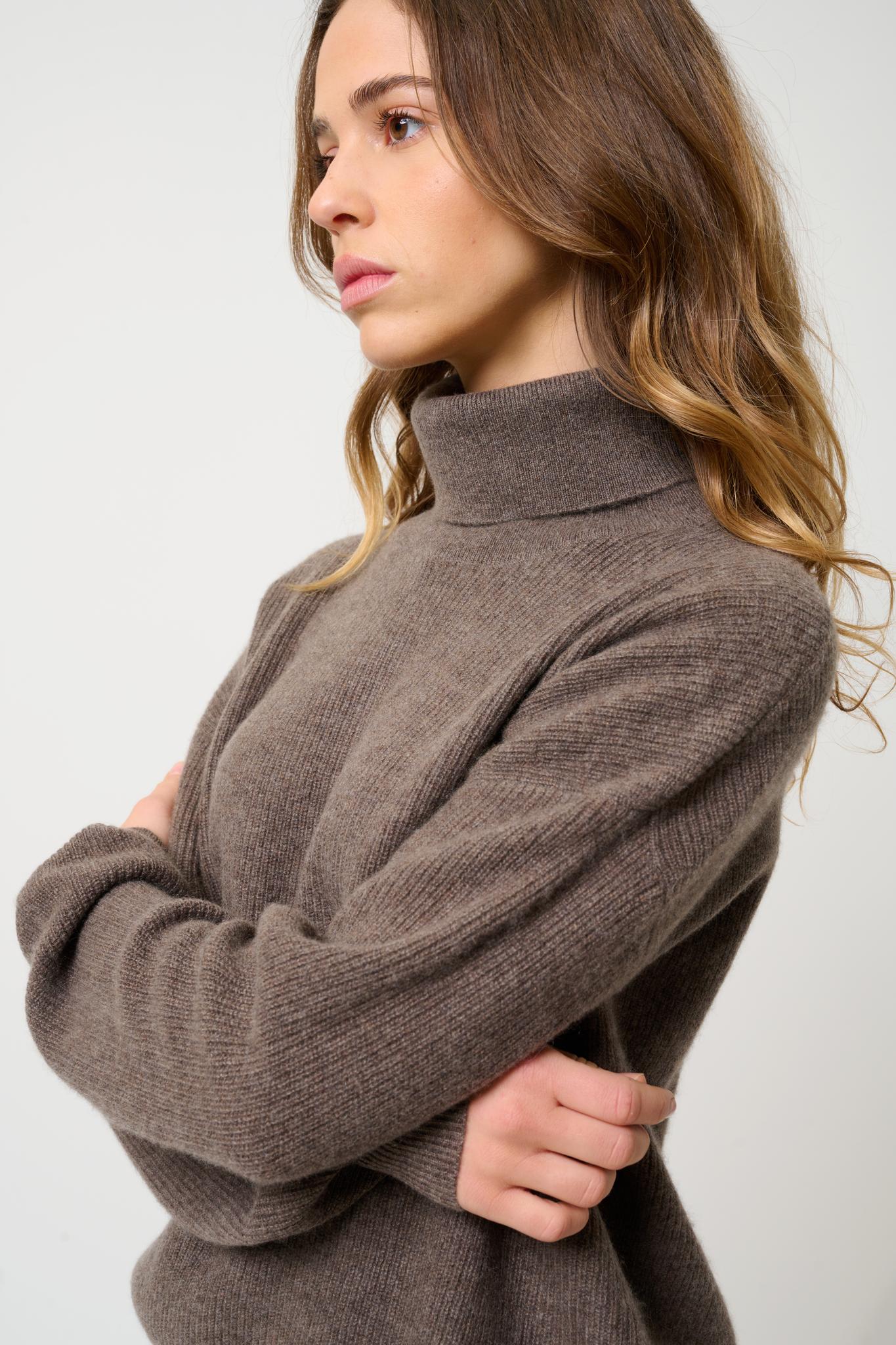 ROXANE taupe turtleneck sweater 100% cashmere