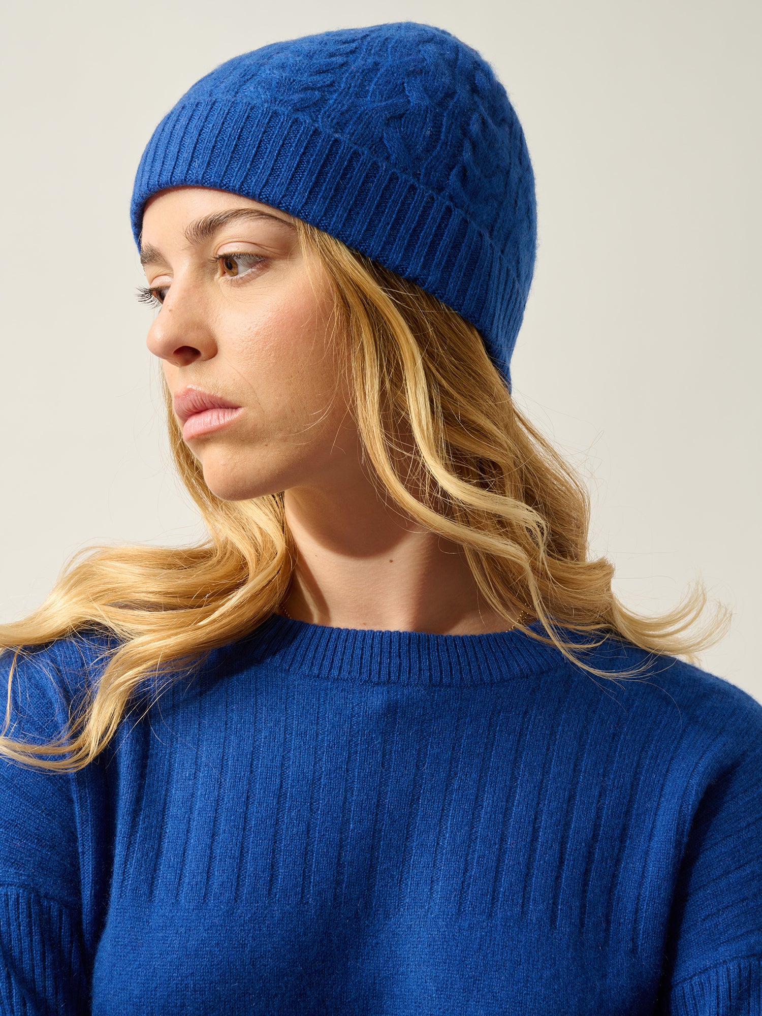 SCOTT 4-ply ultramarine 100% cashmere beanie