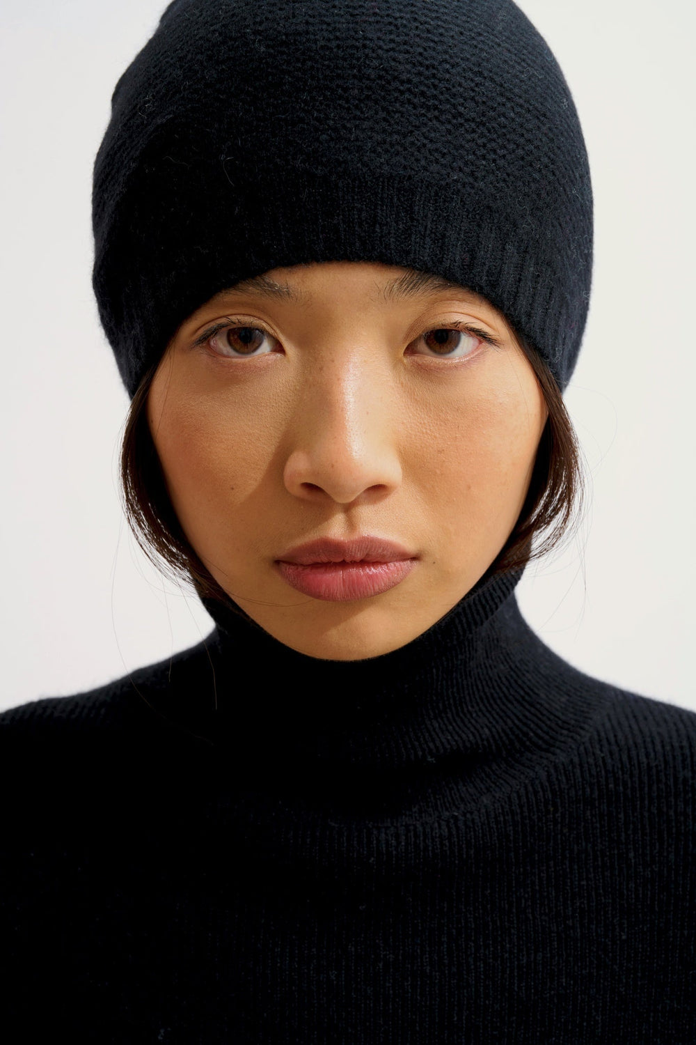 STEFANA bonnet 4 fils noir 100% cachemire