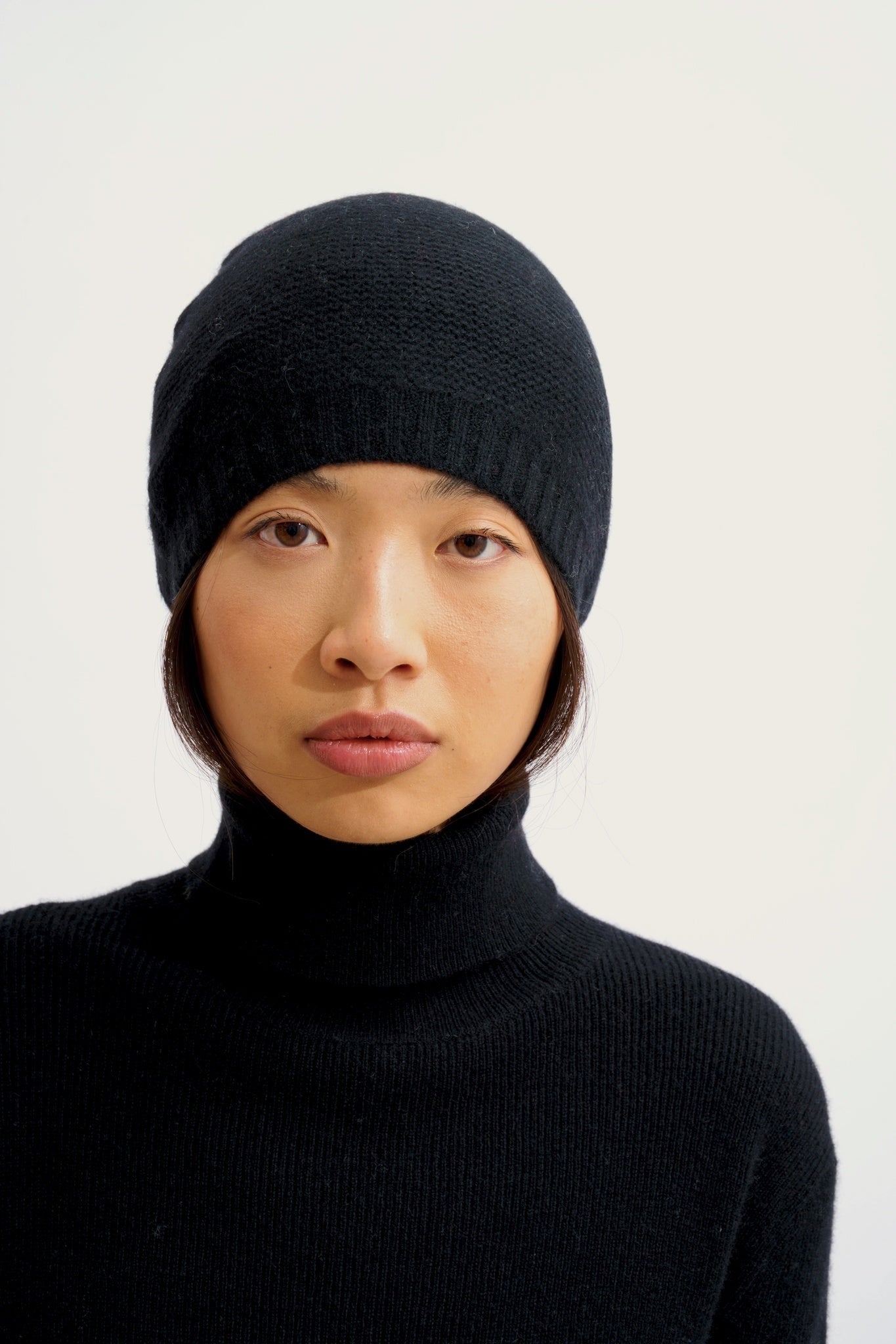 STEFANA bonnet 4 fils noir 100% cachemire