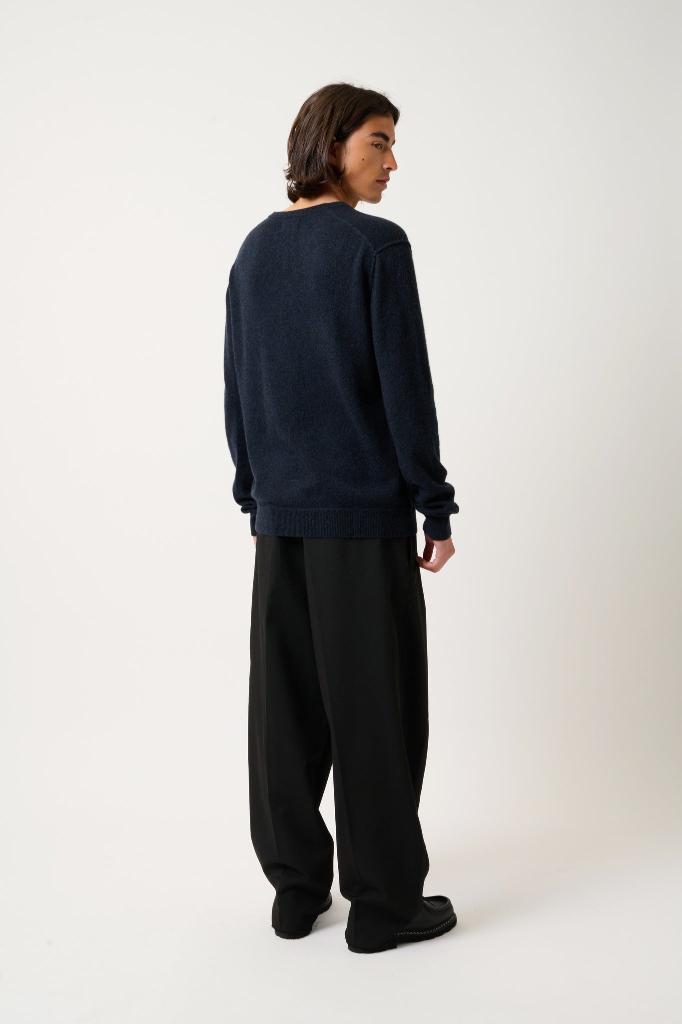 TIMEO caviar v-neck sweater 100% cashmere