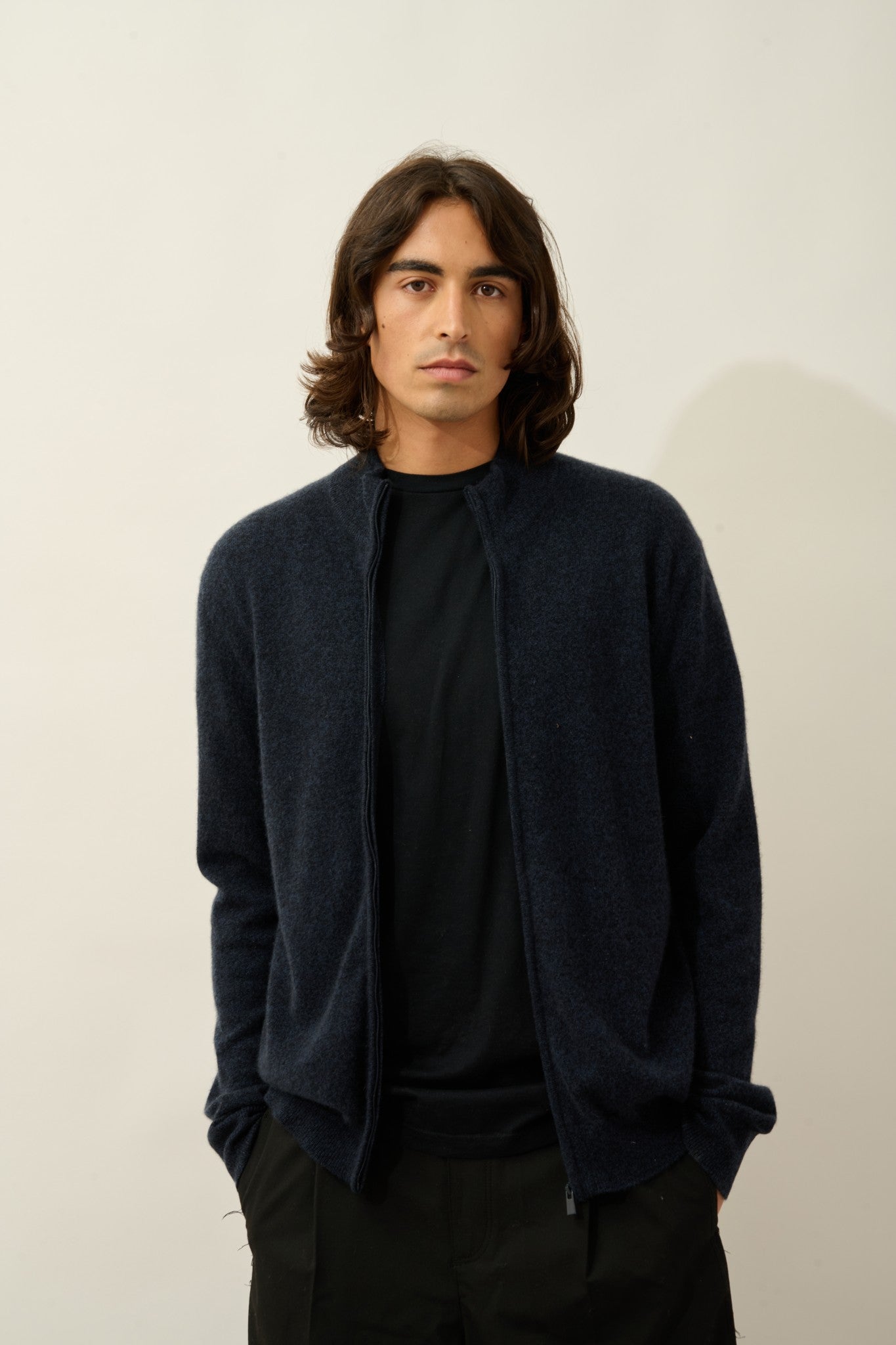 valerion gilet zippé col montant caviar 100% cachemire