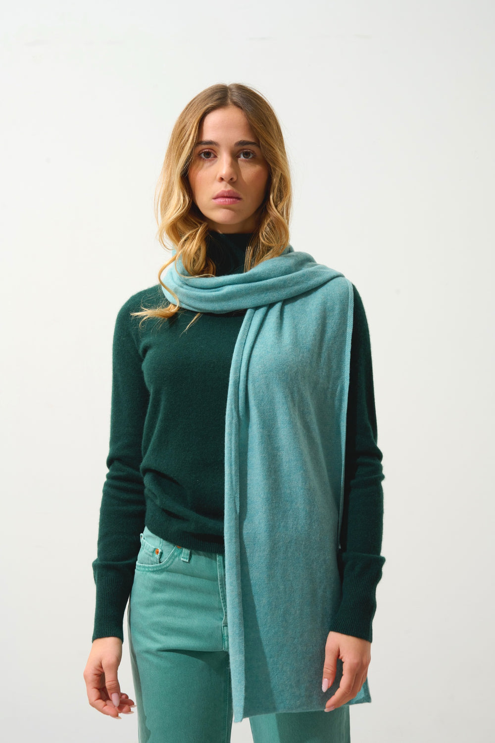 VAYMONT 100% cashmere marled green scarf