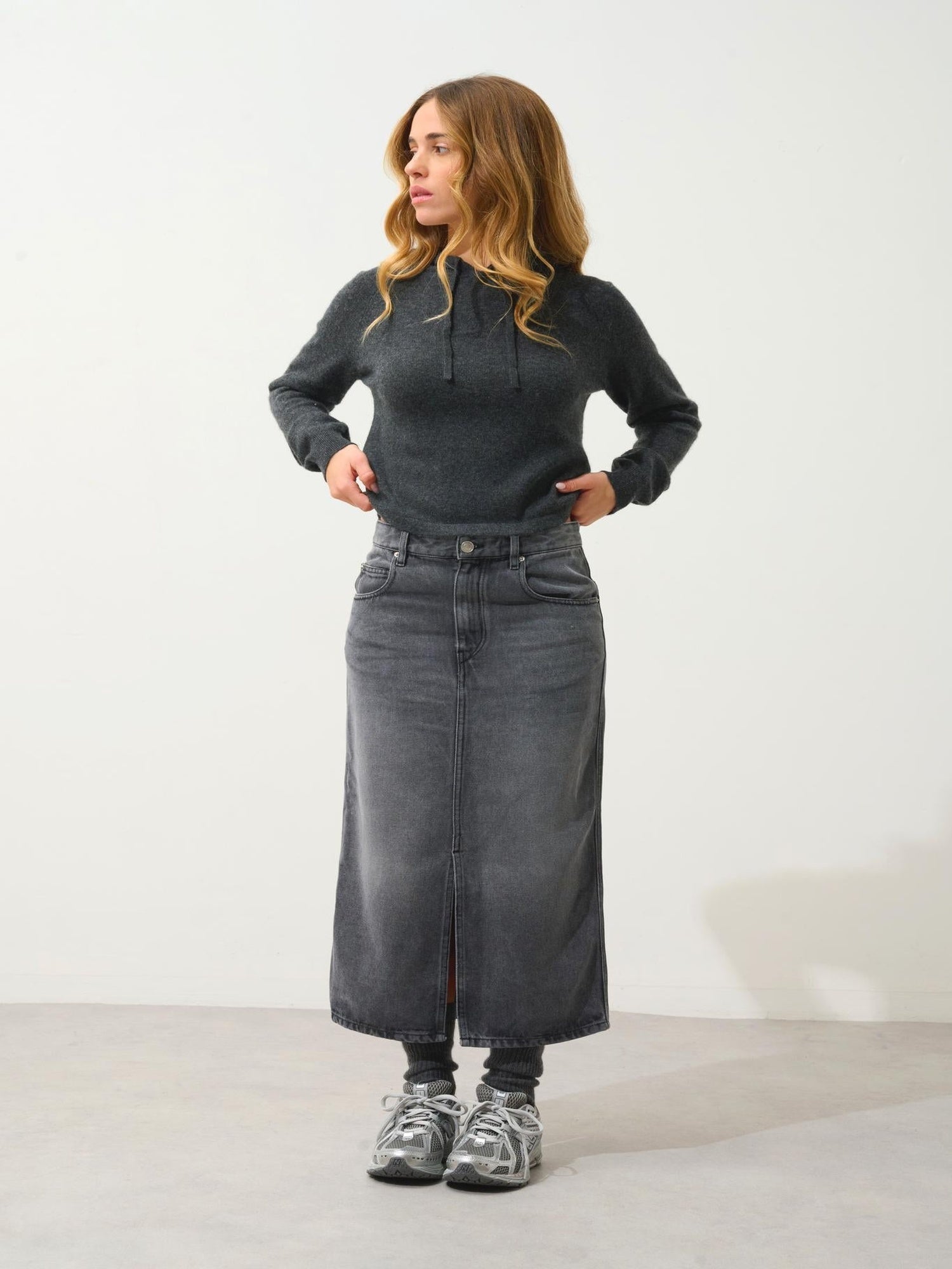 YARLSIDE pull capuche carbone chiné 100% cachemire