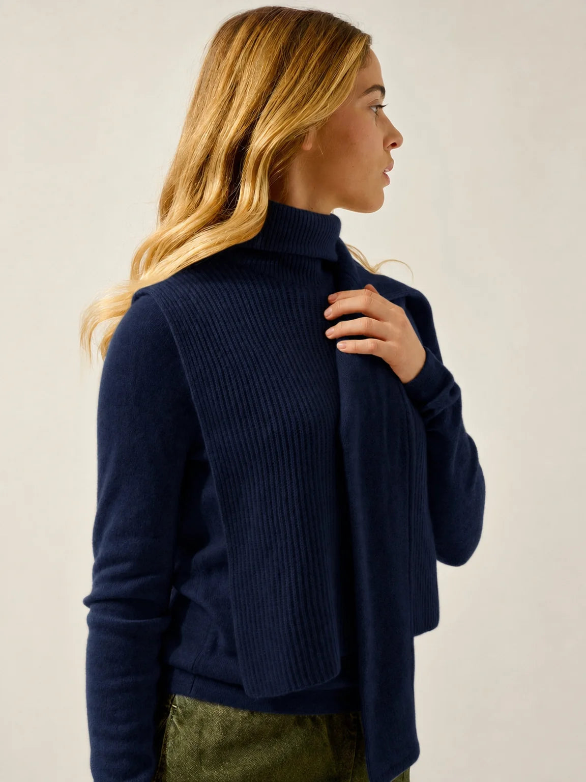 SIV Poncho Ouvert Col Roulé 4 Fils Bleu Marine
