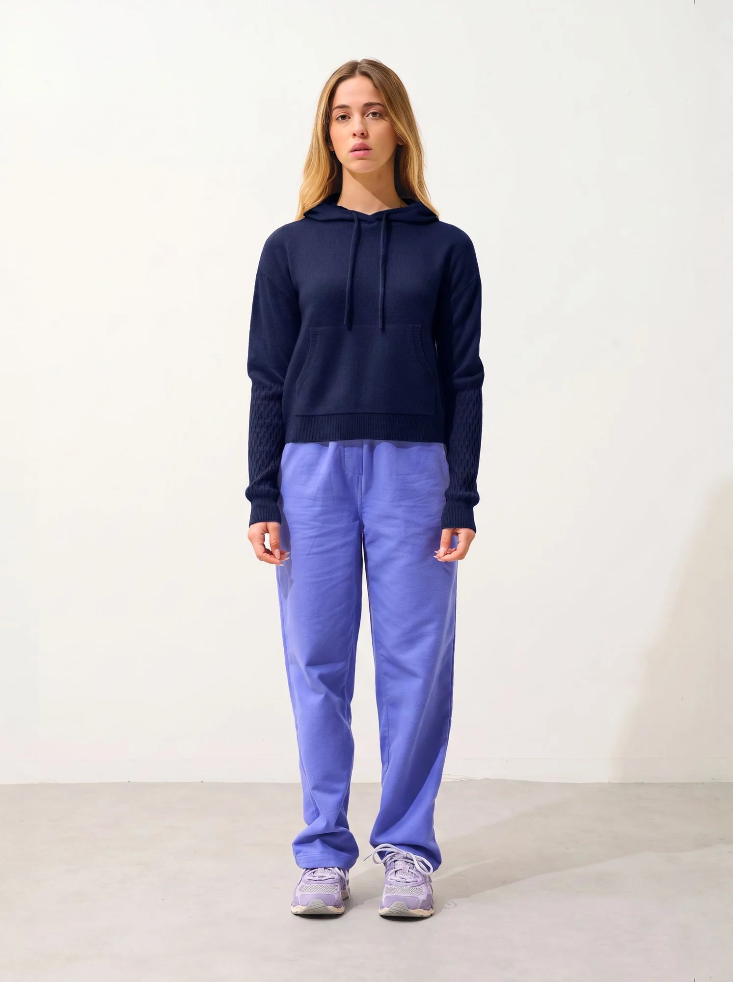 ELOWEN Pull Capuche Bleu Marine