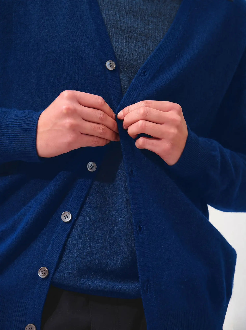 PIPA Cardigan Col V Outremer