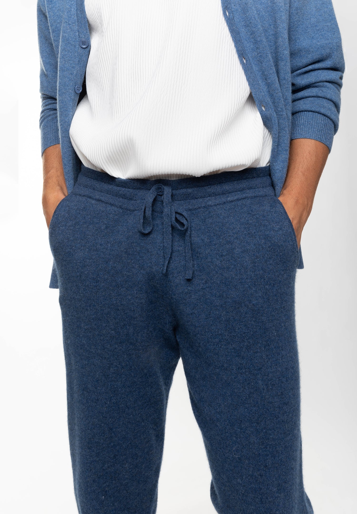 BICHET pantalon de jogging bleu foncé en cachemire